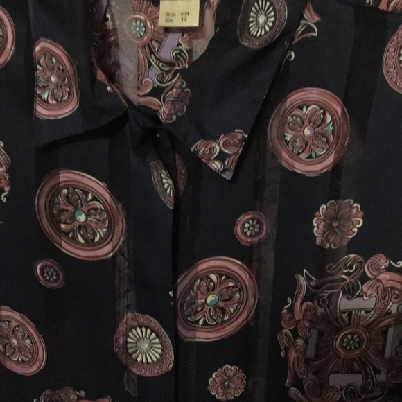 Size 12 Pyke Limited striped button down - Picture 2 of 7